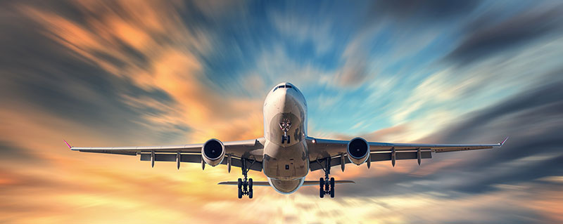 Ceo dezen Putnički avion u zalasku